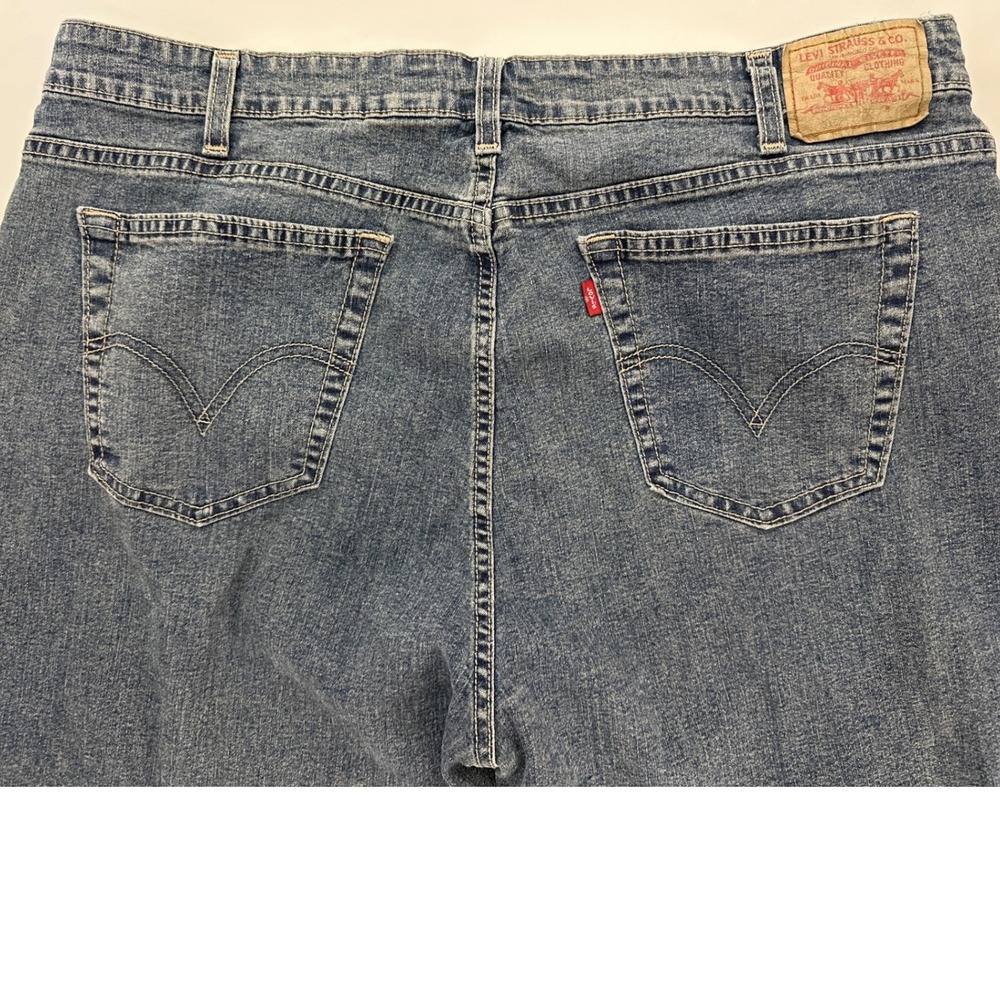 Levi's Nouveau Capri 515 Denim‎ Jeans Women's Size 22 Blue Wash Cropped - Picture 9 of 10